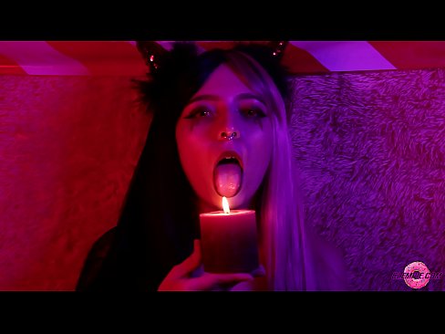 ❤️ Succubus Sexy-ren Pumada Sutsua Ahoa betetzearekin ❌ Porno vk gugan ❌